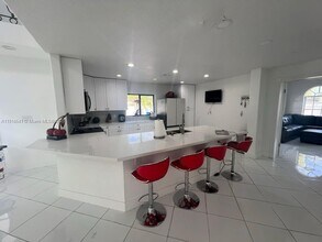 15370 SW 152nd Ave in Miami, FL - Building Photo - Building Photo