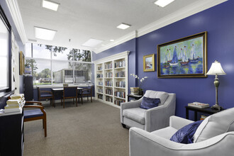 Hillcrest Hampton House in Orlando, FL - Building Photo - Interior Photo