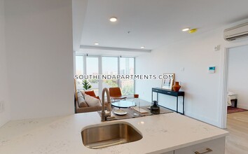 1 Newcomb St in Boston, MA - Building Photo - Building Photo