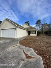 2537 Country Club Dr in Hampstead, NC - Building Photo - Building Photo