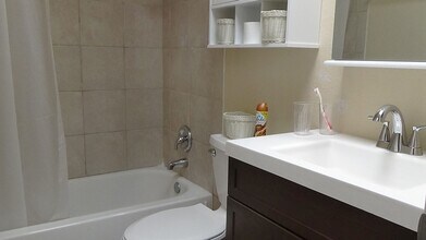 8310 Hastings in San Antonio, TX - Building Photo - Building Photo