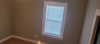 41 Russell St in Enfield, CT - Building Photo