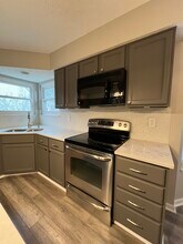 208 Caswell Dr in Gahanna, OH - Building Photo - Building Photo