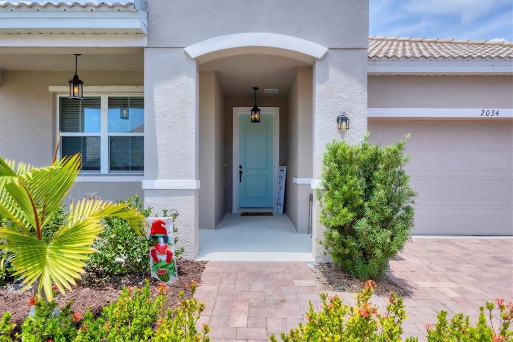 2034 Mesic Hammock Way in Venice, FL - Building Photo