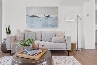 495 E Violets Cv Ln in Garden City, ID - Building Photo - Building Photo