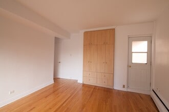 6525 de la Cote-Saint-Luc in Montréal, QC - Building Photo - Building Photo