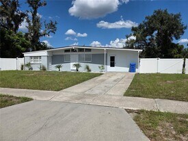1103 Teakwood Ave in Tampa, FL - Building Photo
