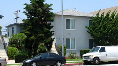 11815 W Washington Blvd in Los Angeles, CA - Foto de edificio - Building Photo