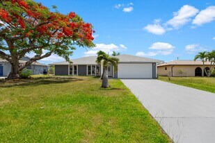 1991 SW Gemini Ln in Port St. Lucie, FL - Building Photo