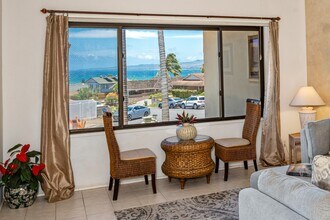 800 Kolani Pl in Wailuku, HI - Building Photo - Building Photo
