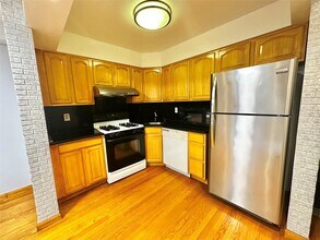 43-23 215th Pl in Queens, NY - Building Photo - Building Photo