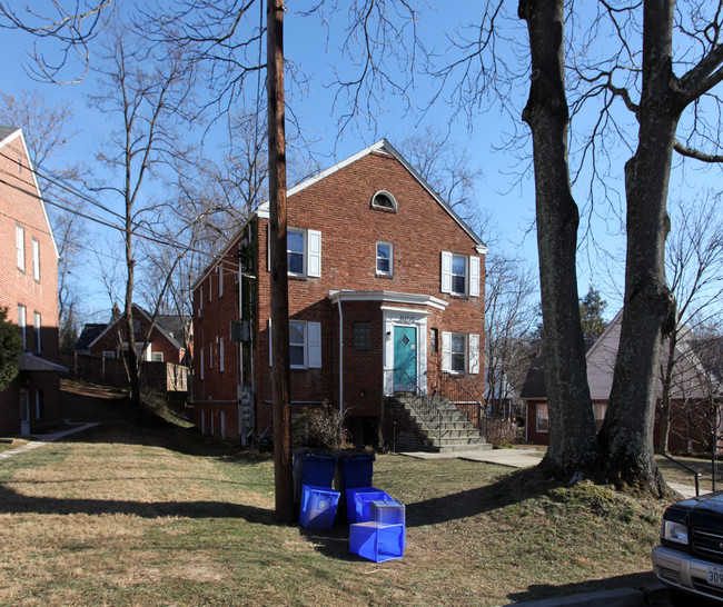 8105 Greenwood Ave in Takoma Park, MD - Building Photo - Building Photo