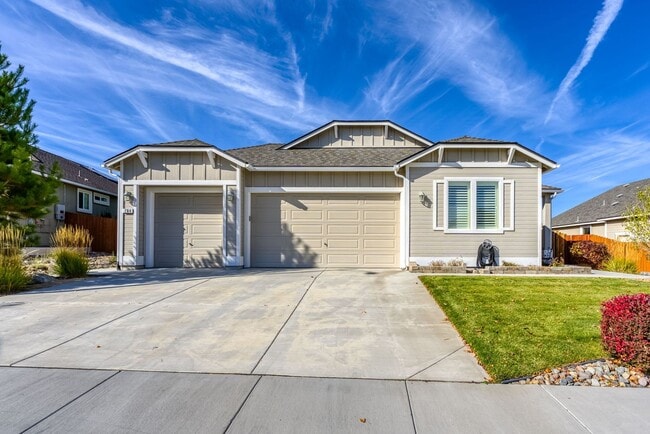 784 Ahwanee Dr in Sparks, NV - Building Photo - Building Photo