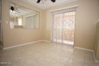 10553 Kinross Ave in El Paso, TX - Building Photo - Building Photo