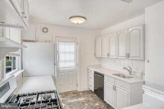 5608 Tremont Dr in Alexandria, VA - Building Photo - Building Photo