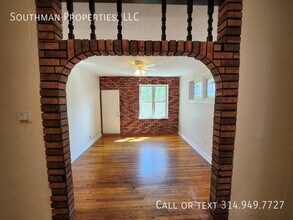 3145 Halliday Ave, Unit 1st Fl. in St. Louis, MO - Building Photo - Building Photo