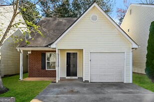 253 Lossie Ln in Mcdonough, GA - Building Photo