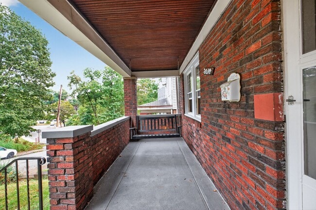 3016 Grayson Ave in Pittsburgh, PA - Building Photo - Building Photo