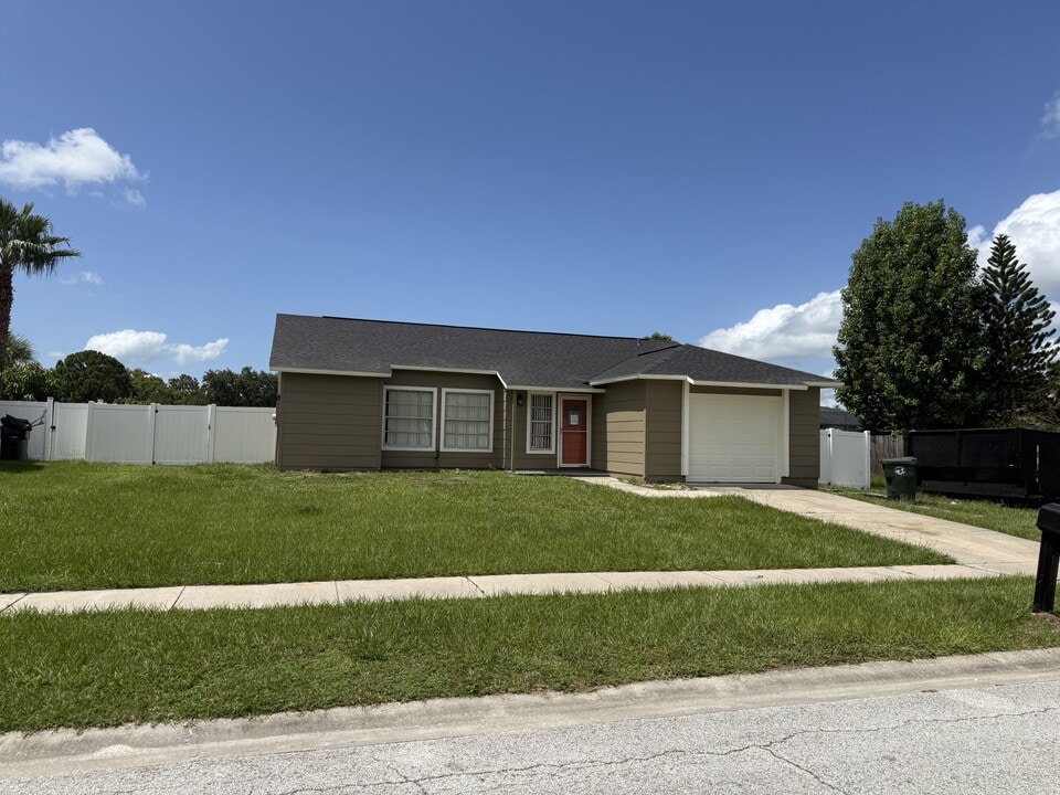 1510 Massa St in Kissimmee, FL - Building Photo