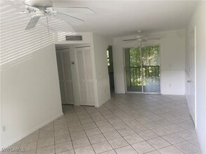 1460 Green Valley Cir in Naples, FL - Building Photo - Building Photo