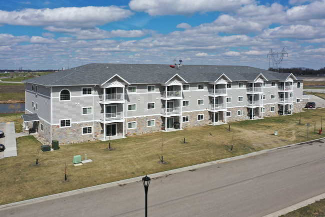 Aurora Ponds in Fargo, ND - Building Photo - Building Photo