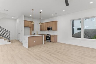 3110 Live Oak St in Houston, TX - Building Photo - Building Photo