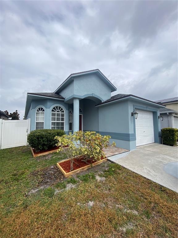 1626 Prowmore Dr in Brandon, FL - Building Photo - Building Photo