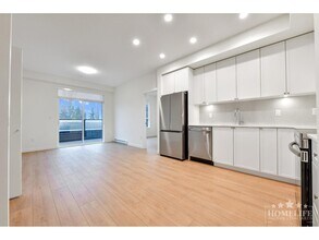 14778-14106 106 Ave in Surrey, BC - Building Photo - Building Photo