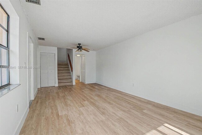 11236 SW 132nd Ct W in Miami, FL - Building Photo - Building Photo