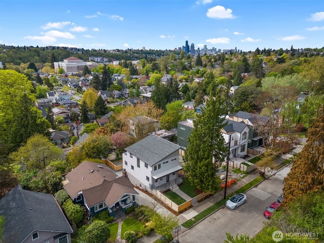 3215 37th Pl S in Seattle, WA - Building Photo - Building Photo