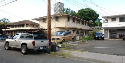 2934 Varsity Cir in Honolulu, HI - Building Photo - Building Photo