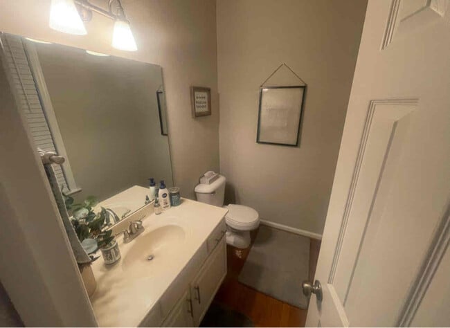 16 Dardanelle Ln in Durham, NC - Building Photo - Building Photo