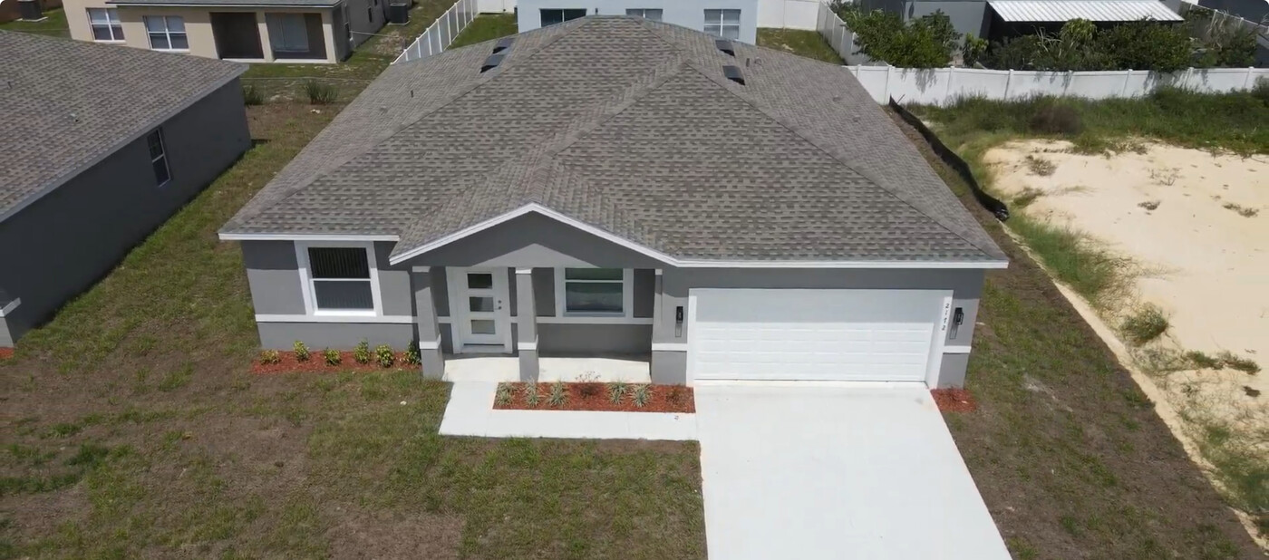 2172 Rock Dr in Kissimmee, FL - Building Photo