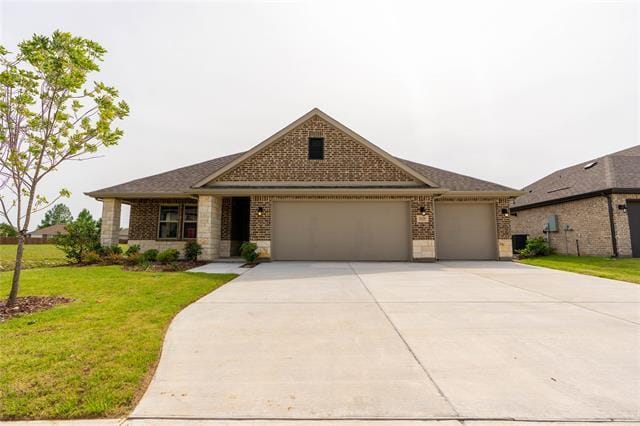 property at 1129 Longhorn Ln