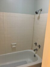 925 Cleveland St in Greenville, SC - Foto de edificio - Building Photo