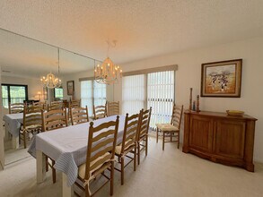 9 Stratford Dr E in Boynton Beach, FL - Building Photo - Building Photo