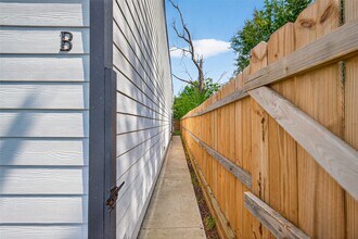 9405 Madera Rd in Houston, TX - Building Photo - Building Photo