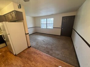 1616 Speaker Rd, Unit 1616 Speaker Rd in Evansville, IN - Building Photo - Building Photo