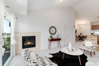 804 Summer Hawk Dr, Unit 7301 in Longmont, CO - Building Photo - Building Photo