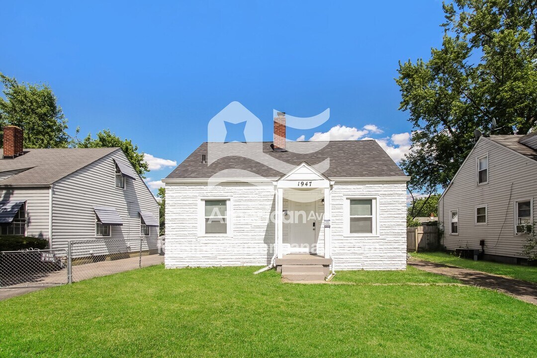 1947 Glenridge Dr in Indianapolis, IN - Building Photo