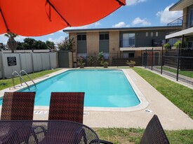 Siesta Lane Apartments