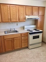 25 Riverside Dr Apartments