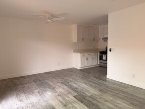 Saticoy in Van Nuys, CA - Building Photo - Building Photo