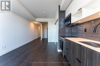 35-S335 Rolling Mills Rd in Toronto, ON - Building Photo - Building Photo