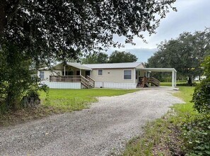 5416 Miley Rd in Plant City, FL - Building Photo - Building Photo