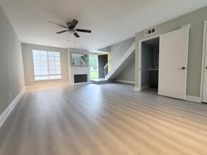 532 San Marcos Rd in San Dimas, CA - Foto de edificio - Building Photo