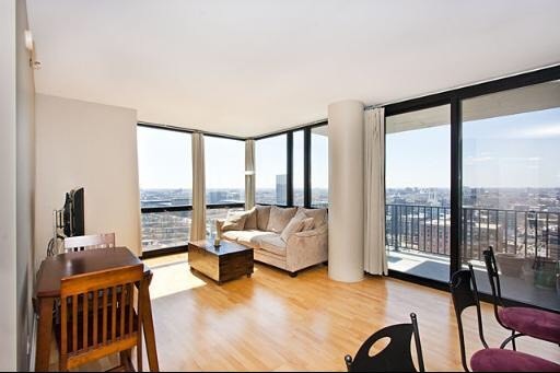 property at 210 S Desplaines St