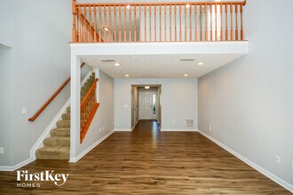 6063 Marsh Cir in Loveland, OH - Foto de edificio - Building Photo