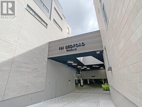 181-1181 Bedford Rd in Toronto, ON - Building Photo - Building Photo