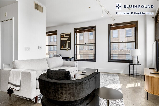 810 S Spring St, Unit FL11-ID1359